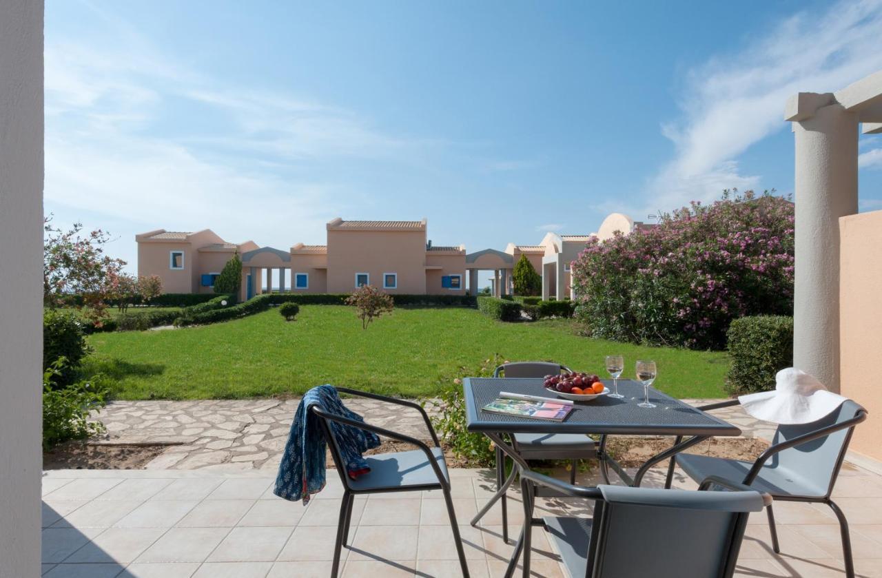 Ammoudia Maisonettes Akharavi Extérieur photo